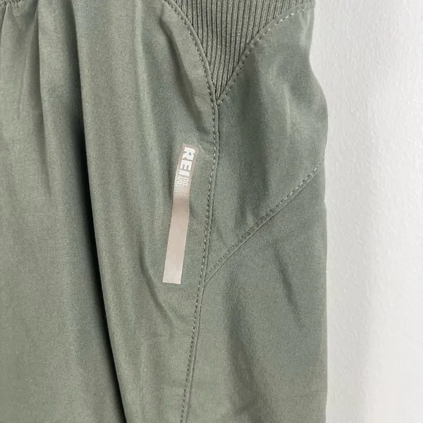 REI Co-op green shorts size extra large - Image 2
