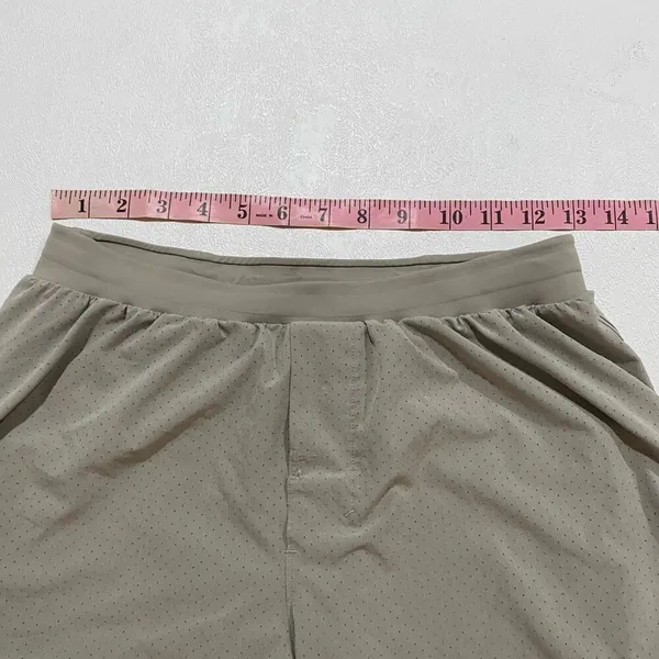 Lululemon Speed Up High Rise Running Shorts Size S Gray Perforated Lined - Image 5