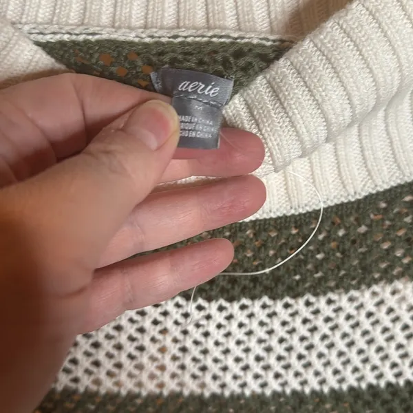 Aerie Green & White Striped Off Shoulder Knit Sweater Medium Cozy Boho Coastal - Image 9