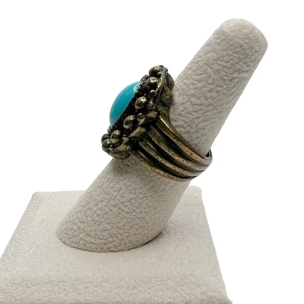 Faux Turquoise Oval Cabochon Antique Gold Tone Cocktail Ring - Image 5
