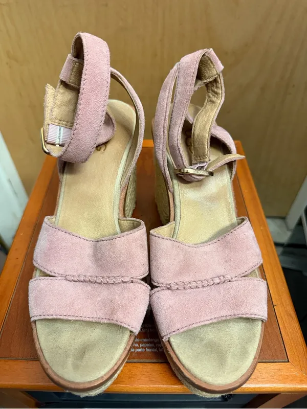 UGG Women’s Pink Suede Espadrille Wedge Sandals. Size: 7.5 - Image 3