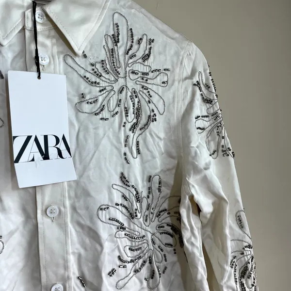NWT Zara beaded long sleeved button down shirt floral cream satin‎ women's XS - Image 2
