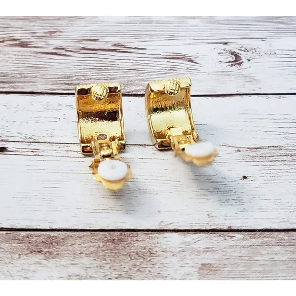 Vintage Clip On Earrings - Stunning Patterned Chunky Hoops Gold Tone - Image 5