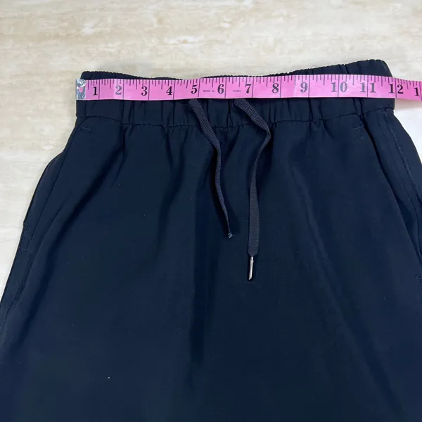 Lululemon On the Fly Skirt BlackWoven Drawstring Travel Casual Mini Skirt Size 4 - Image 6