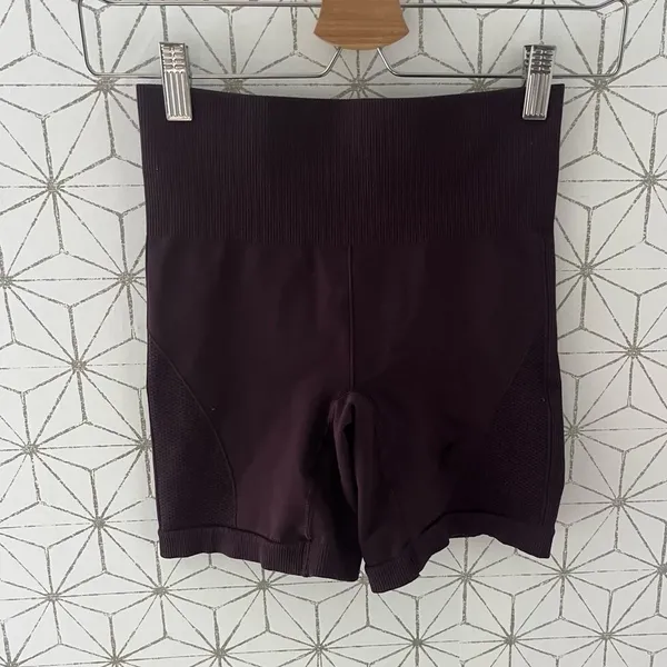 Lululemon Ebb to Street Spandex Short 6” - Image 3