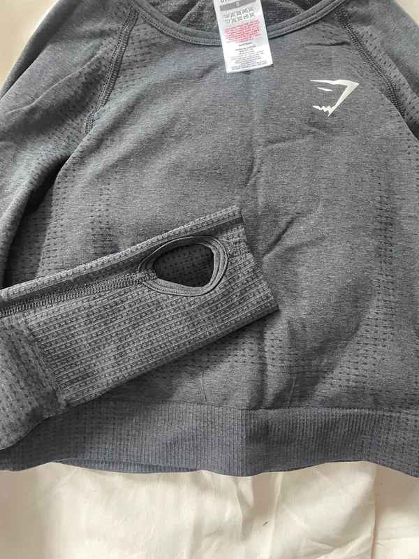 Gymshark Long Sleeve Top Crop - Image 3