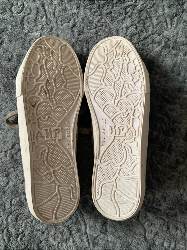 Not Rated Gold Glitter Sneakers with Taupe Accents - Image 7
