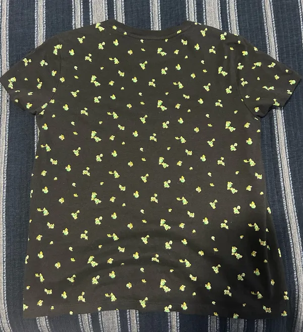 Levi’s Black Floral Print T-Shirt – Size S - Image 2