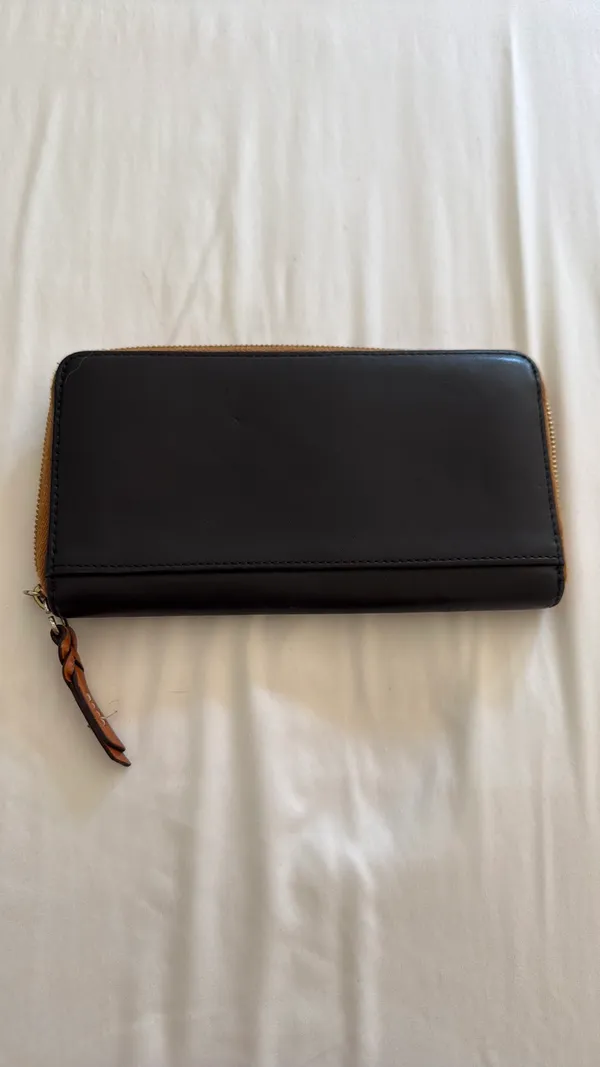 Dooney & Bourke black leather wallet. - Image 2