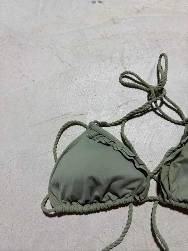 Abercrombie & fitch y2k Women’s Olive Green Triangle Bikini Top small - Image 2