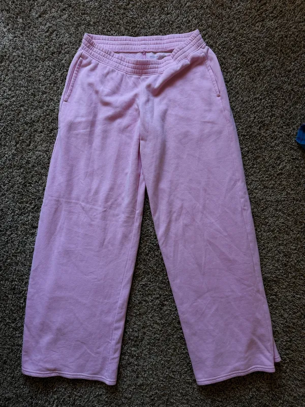 Hollister low rise sweatpants - Image 4