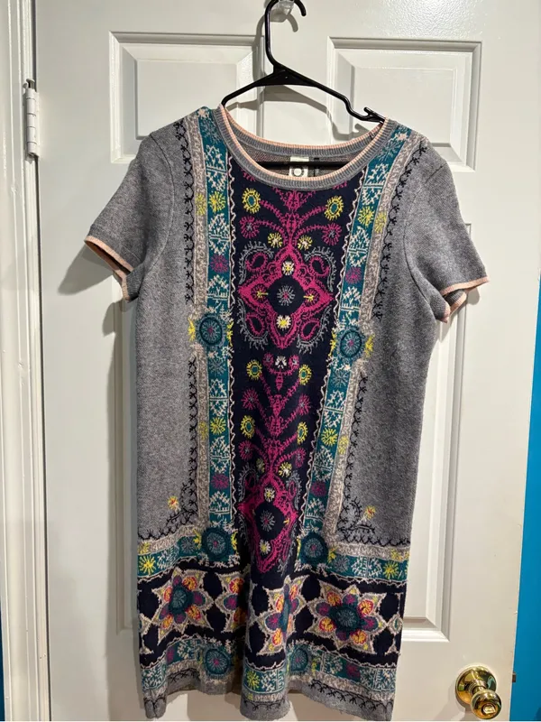 Anthropologie Akemi + Kin Kaleidoscope short-sleeve gray sweater dress gray S M - Image 3