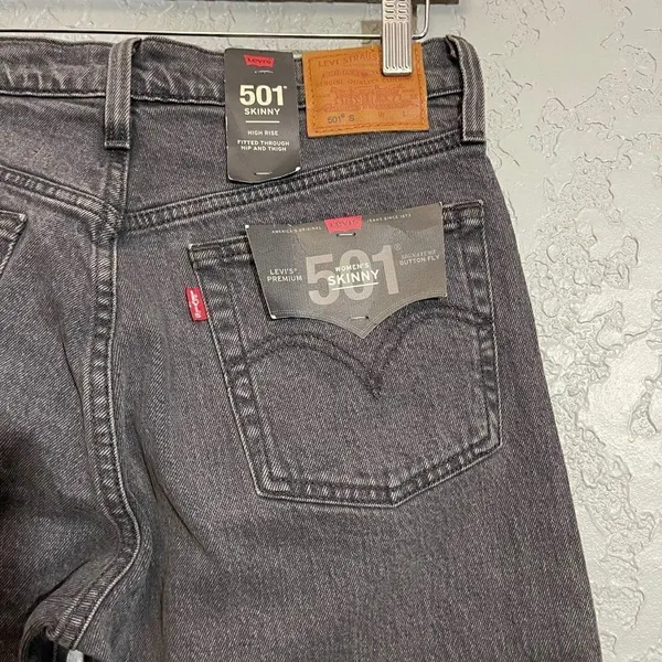 Levi’s 501 Skinny Jeans 27x30 - Image 4