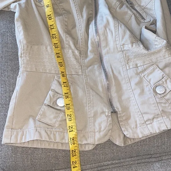DKNY Jeans Jacket Small Khaki‎ Tan Utility Zip Up Multi Pocket 3/4 Sleeve - Image 13