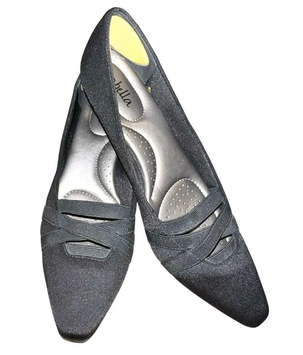 Nice black kitten heels , perfect for many occasions. Size 7.5 - Image 2
