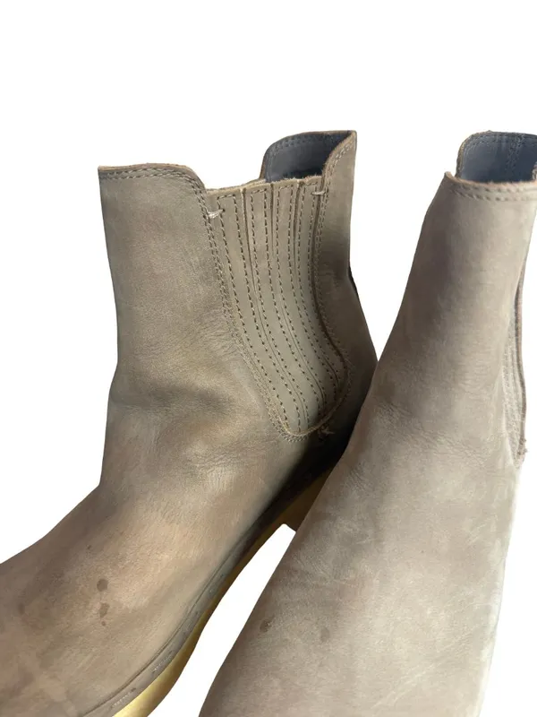 Frye & Co. Odessa Chelsea Boots High Heel Nubuck Leather Taupe Size 8.5 Women's - Image 9