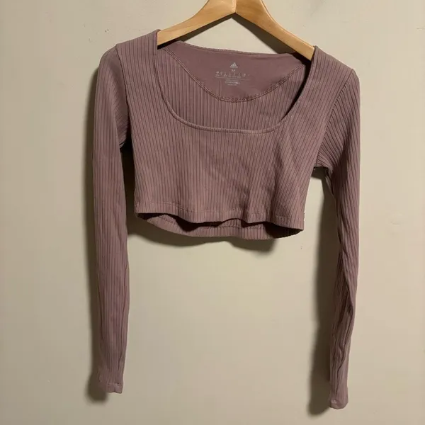 NWT Adidas Studio Lounge Ribbed Cropped Long Sleeve Tee Pink Mauve- Size Medium - Image 4