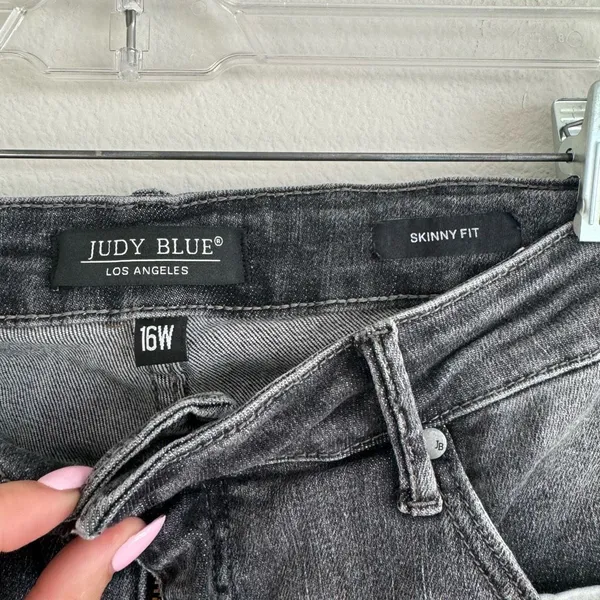 Judy Blue Tummy Control Westminster Gray Wash JB88792 Size 16 W High Rise - Image 3