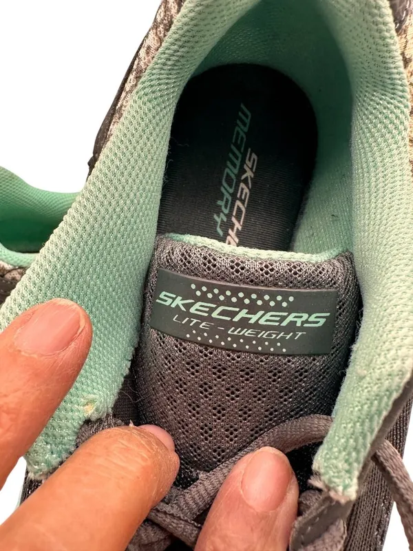 Skechers 9 Womens Athletic Shoes Snake Print Gray & Mint Green - Image 12