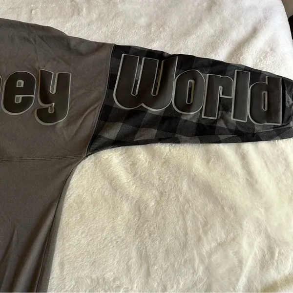 Disney Spirit Jersey Gray Plaid Retired Women's Size Medium - Image 4