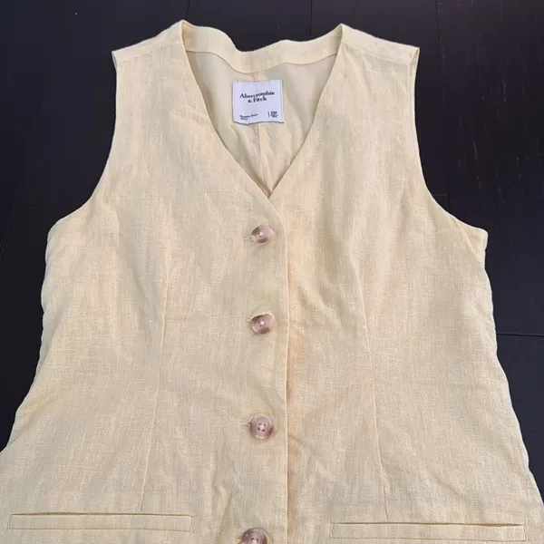 Abercrombie & Fitch Sleeveless Button-Front Yellow Linen Dress - Image 2