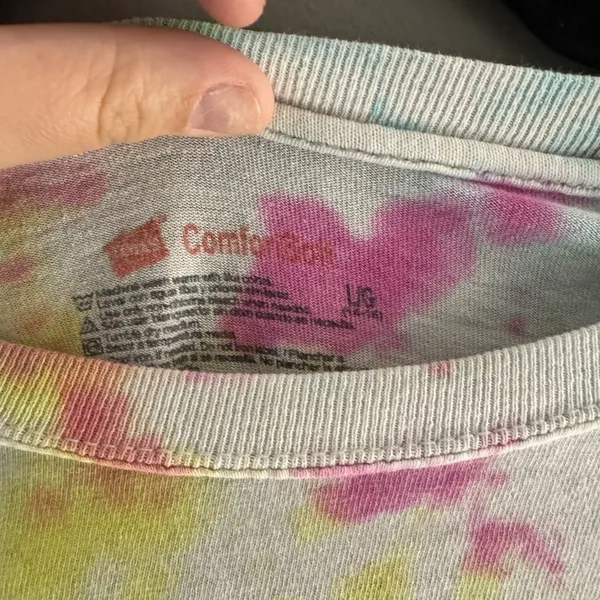 Tye dye shirt Size L - Image 3