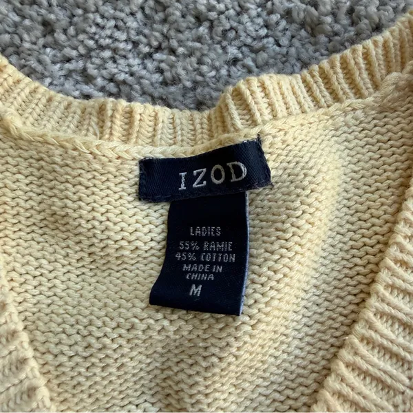 Women's Izod Argyle Cream Knit V-Neck Sweater Size Medium - Image 7