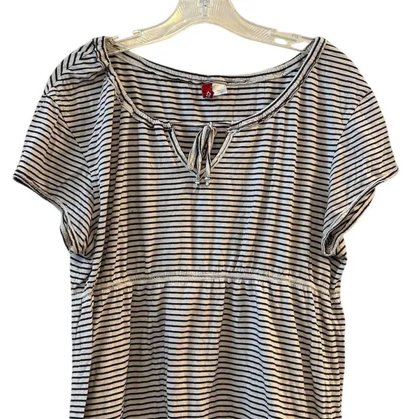 Divided Women's Size 12 Black &‎ White Striped Short Sleeve Dress - Image 4