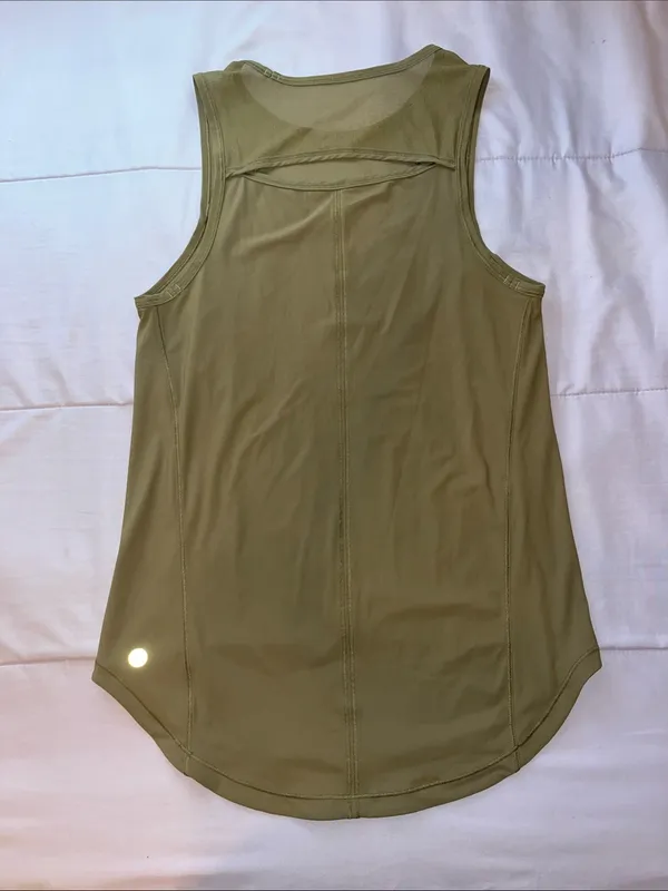 lululemon athletica Women's Olive Tank with Reflective Dots - Image 2