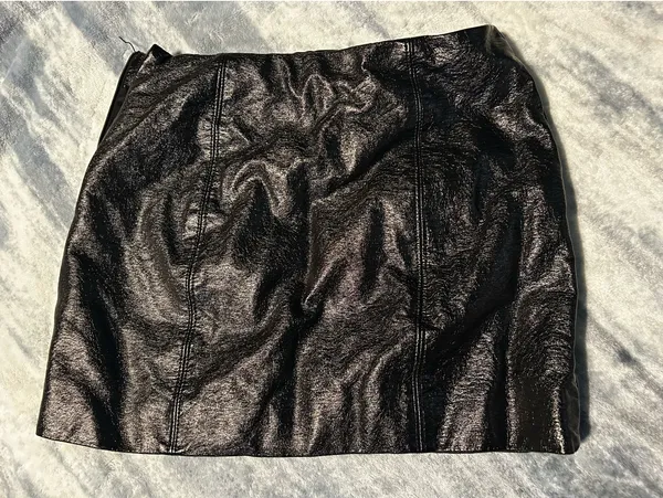 Faux Leather Skirt Forever 21 - Image 2