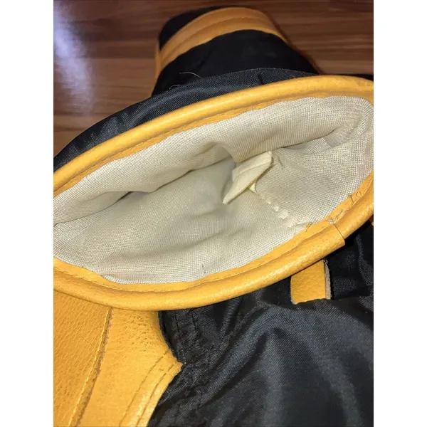 Pittsburgh Steelers Youth Vintage‎ Winter Gloves - Image 4