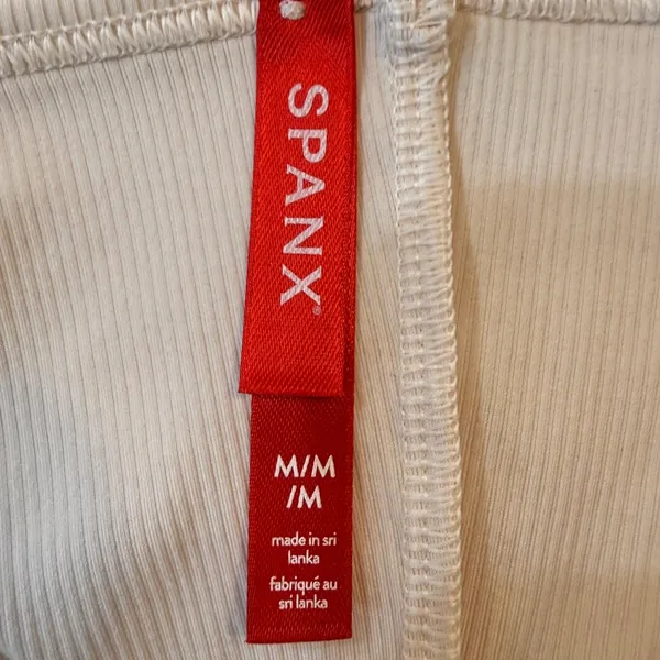 NWOT Spanx Ribbed‎ Bodysuit Beige Size M Shapewear Tank - Image 2