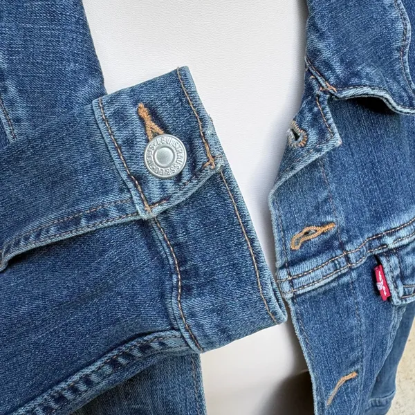 Levis Trucker Jacket XL Blue Denim Button Front Classic Pockets Workwear Western - Image 6