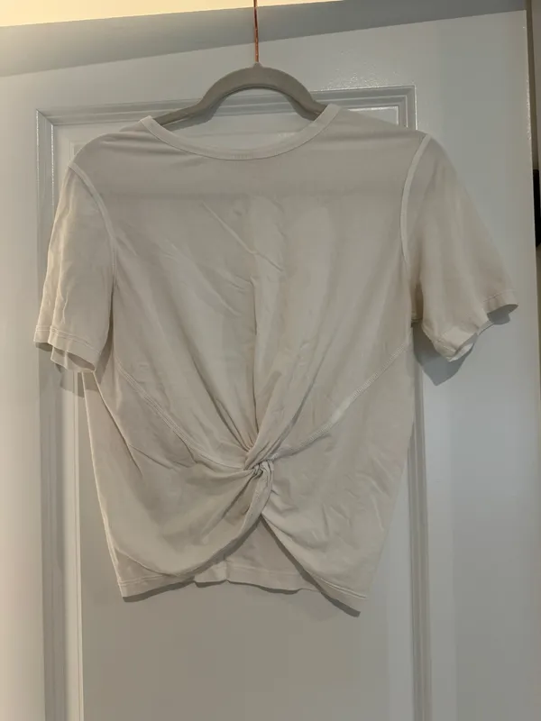 Lululemon Crescent Tee - Image 3