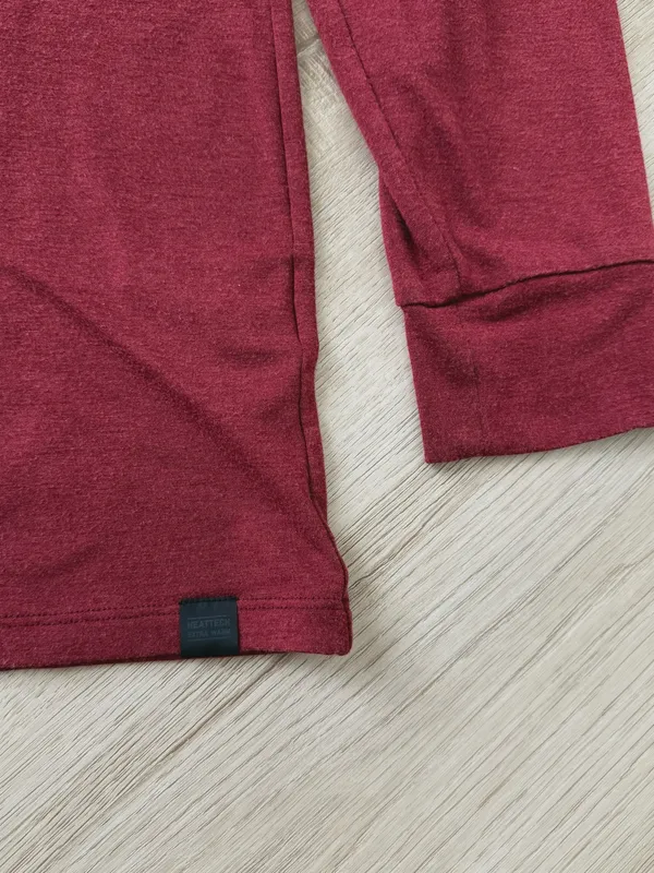 Uniqlo HEATTECH Crew Neck Long Sleeve T-shirt (Extra Warm) - Image 4