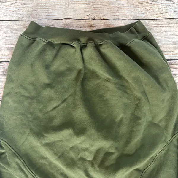 Harry Rosen olive green elephant safari quarter zip sweatshirt size large - Image 12