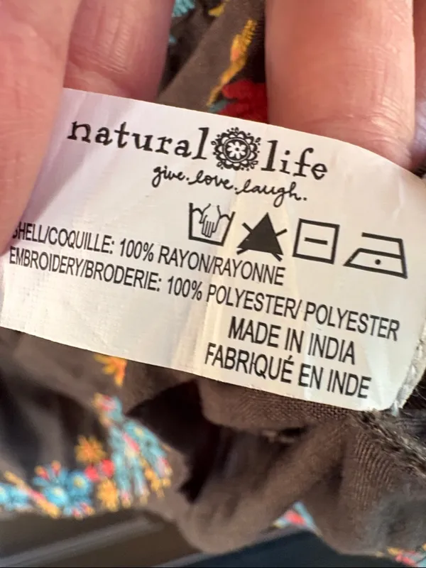 EUC NATURAL LIFE Embroidered Crop Top Size XL - Image 7