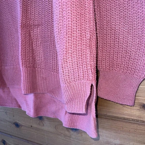 Old Navy Pink Mauve Waffle Knit Crewneck Sweater Casual So Soft Medium - Image 3