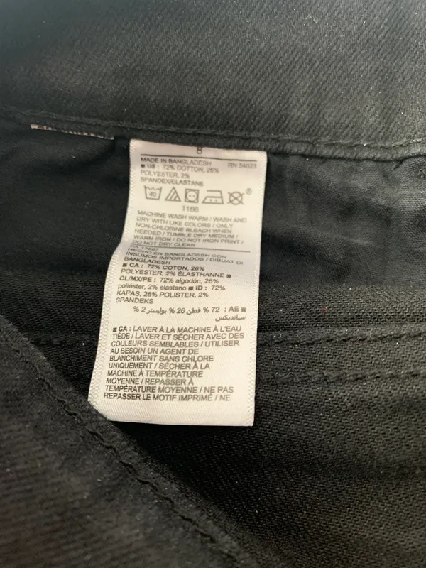 Old Navy Black Jean Shorts Size 8 Like New - Image 4