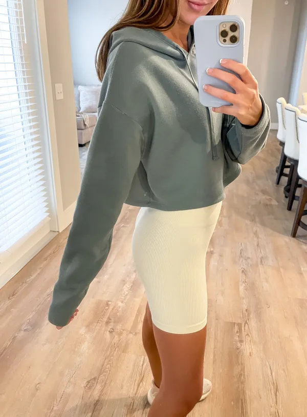 Green Cropped Hoodie Size M - Image 5
