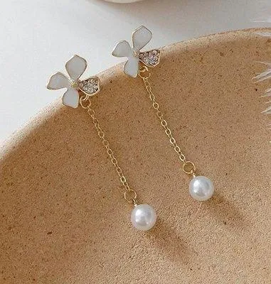Women's White Pearl Long Tassel Dangle Drop Earrings - Image 4