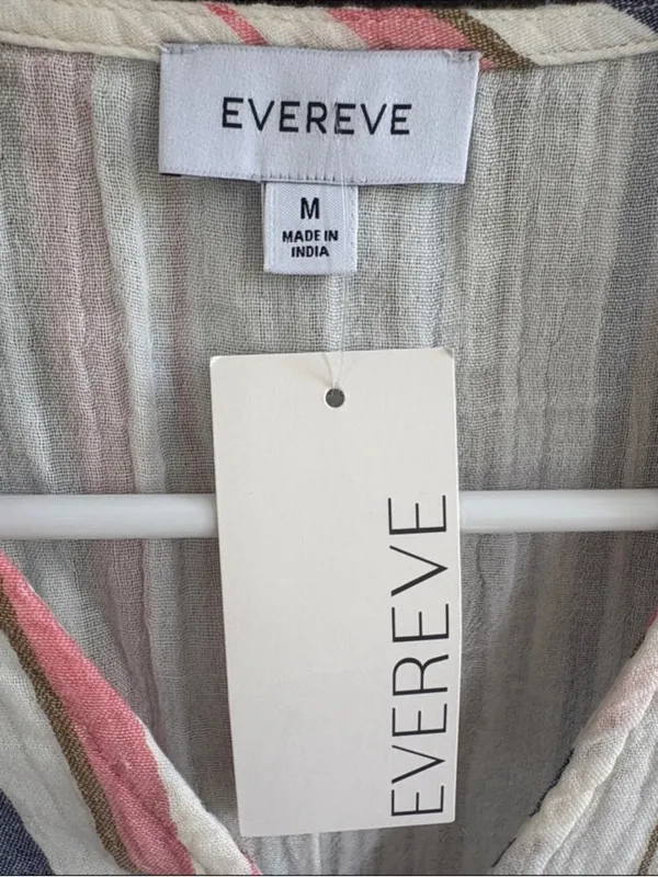 NWT EVEREVE Calla Gauze Flutter Sleeve Top Size Medium - Image 5