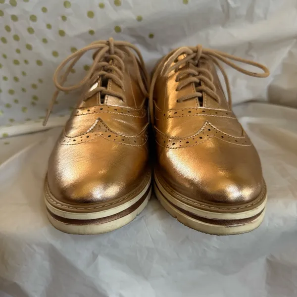 Soda Metallic Rose Gold Women's Oxfords - Image 3