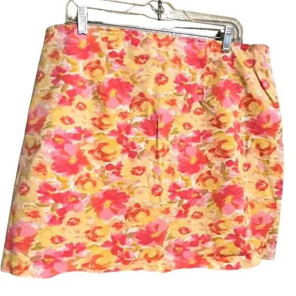 Old Navy Mini‎ Skirt - Image 2