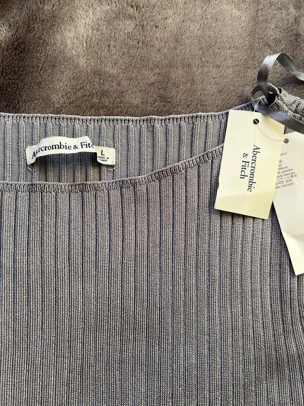 Abercrombie Long Sleeve Top - Image 3