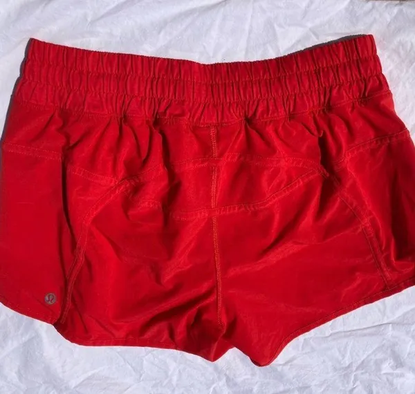 Lululemon Tracker Low-Rise Lined Short 4” Size 10 Love Red - Image 2