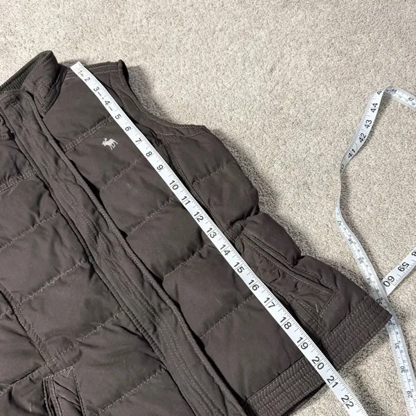 Abercrombie & Fitch Women’s Y2K Vintage Puffer Quilted Vest Full Zip in Brown S - Image 10