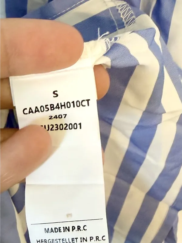 NWT Cupshe Blue Striped Puff Sleeve Front Button Maxi Dress - Size: Small - Image 4