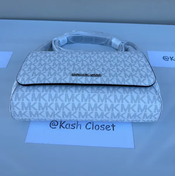 Michael Kors MK Jet Set MD Logo Convertible Crossbody Clutch Bag - Bright White - Image 5