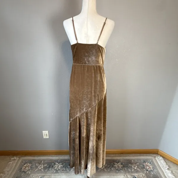 Mia Joy Joyfolie Womens Taupe‎ Velvet Maxi Dress Size M V-Neck Adjustable Straps - Image 5